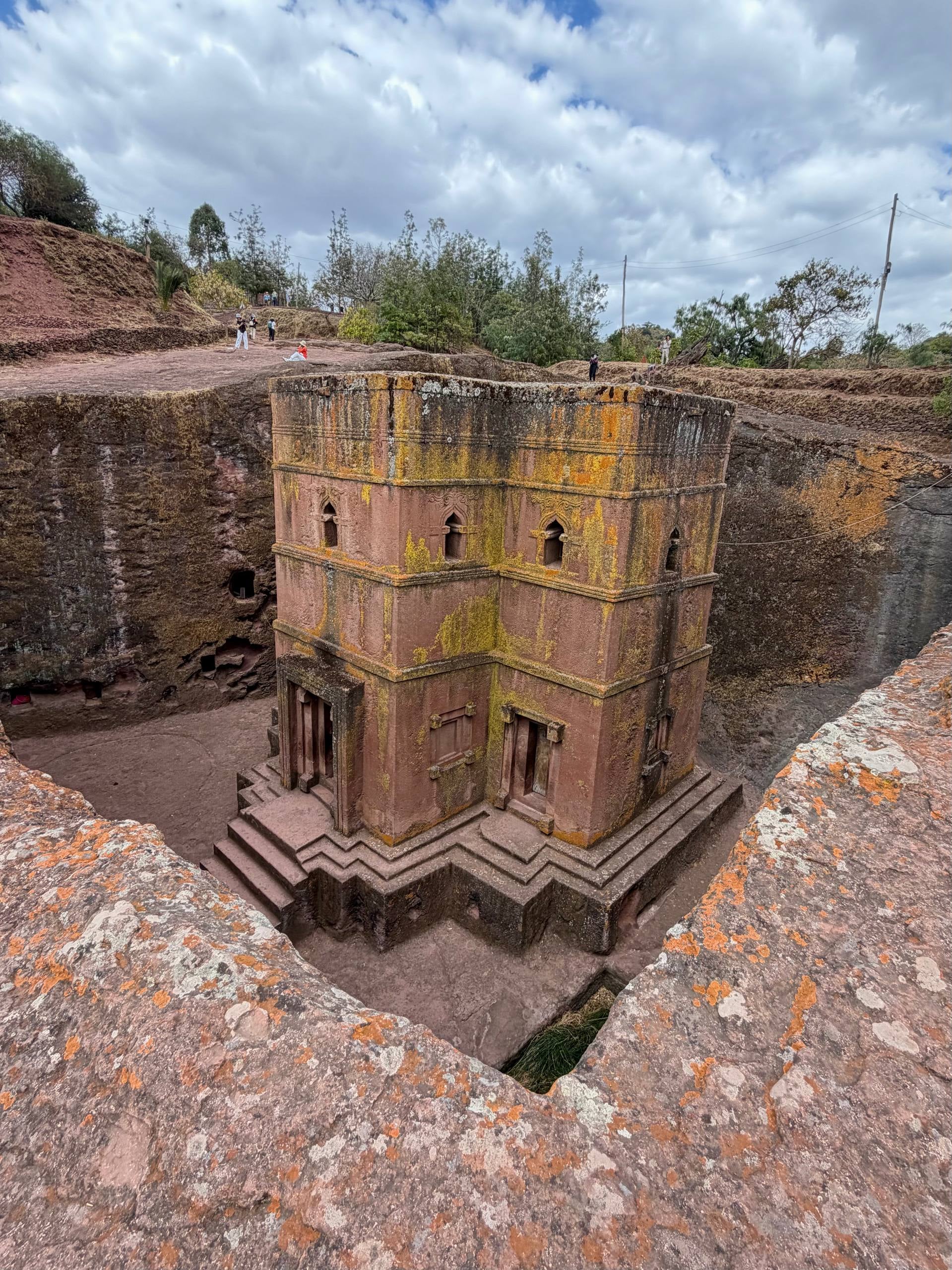 Bet Giyorgis — the cross-shaped church carved into rock